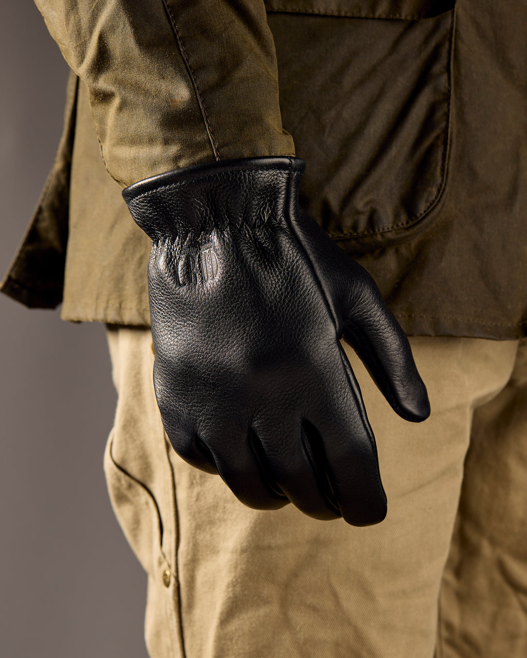 Gjöra gloves black
